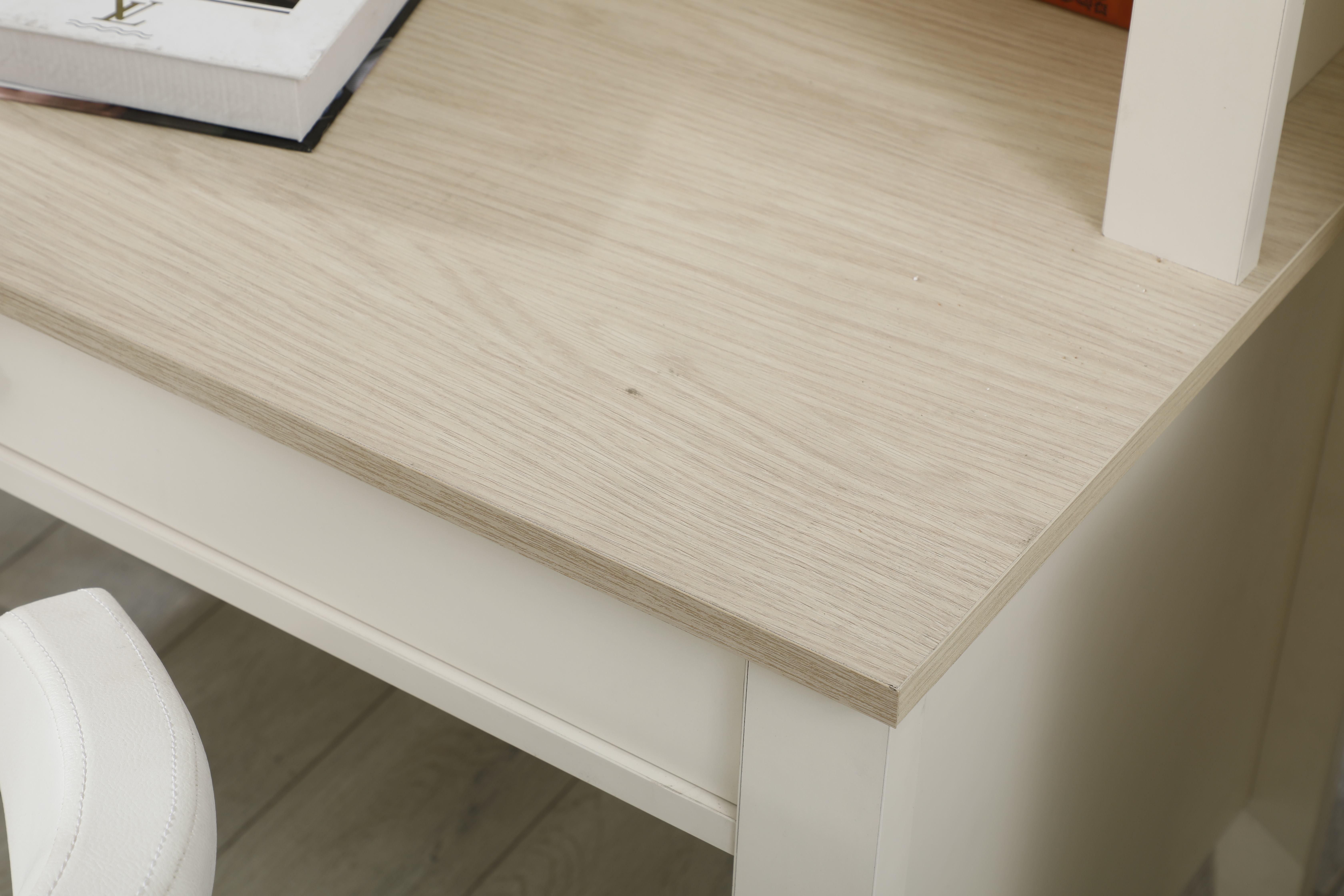 T-810 Luna Genç Odası