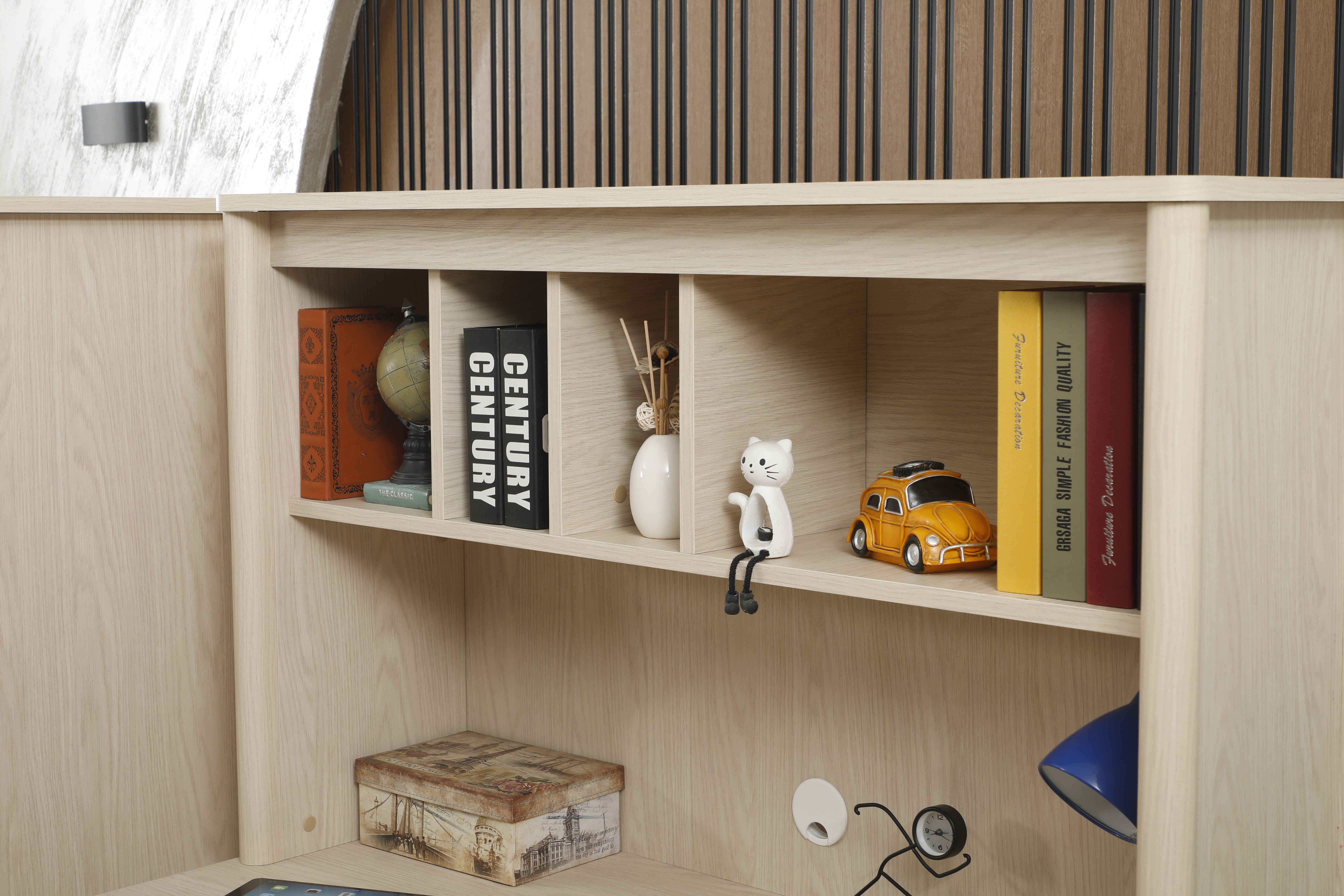 T-830 Pusula Genç Odası